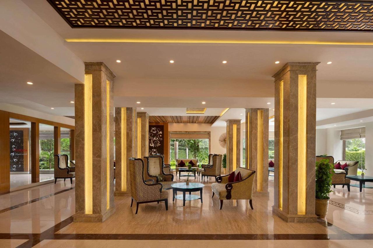 Ramada By Wyndham Varanasi Katesar Chandauli Extérieur photo
