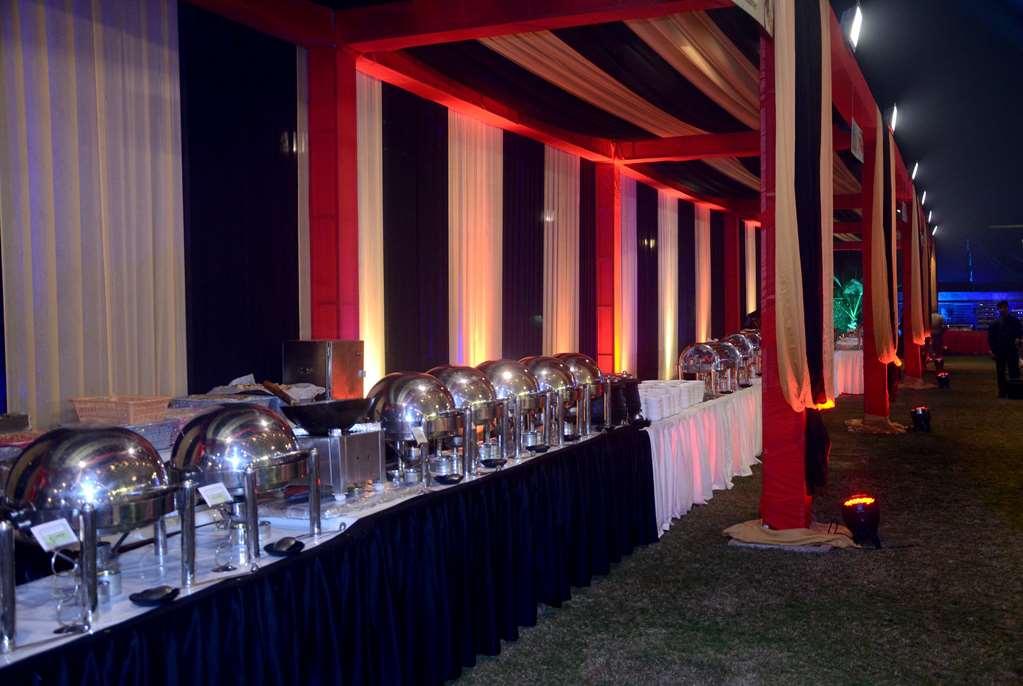 Ramada By Wyndham Varanasi Katesar Chandauli Facilités photo