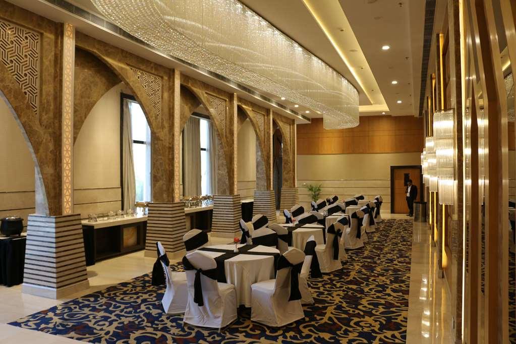 Ramada By Wyndham Varanasi Katesar Chandauli Facilités photo