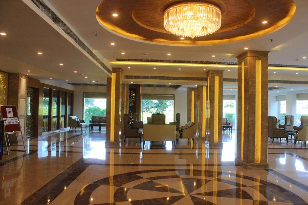 Ramada By Wyndham Varanasi Katesar Chandauli Intérieur photo